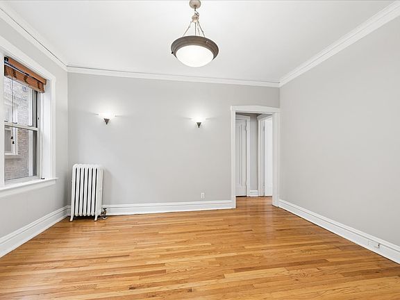 5th image of 242 S Maple Ave APT 1E