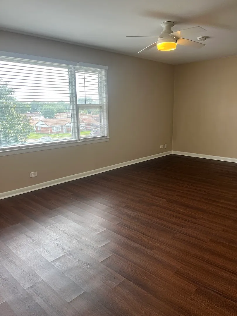 2 bed, $1,550 — Photo 2