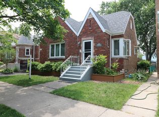 11008 S Central Park Ave, Chicago, IL 60655