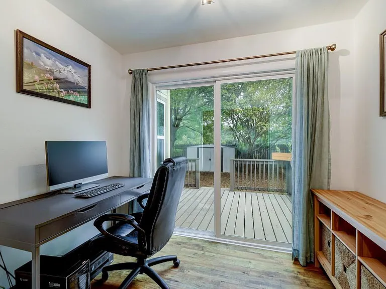 6002 Baton Rouge Dr — Photo 12