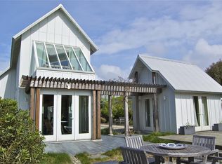 228 Kelly Ave, Half Moon Bay, CA 94019