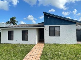 10612 SW 21st Ln, Miami, FL 33165