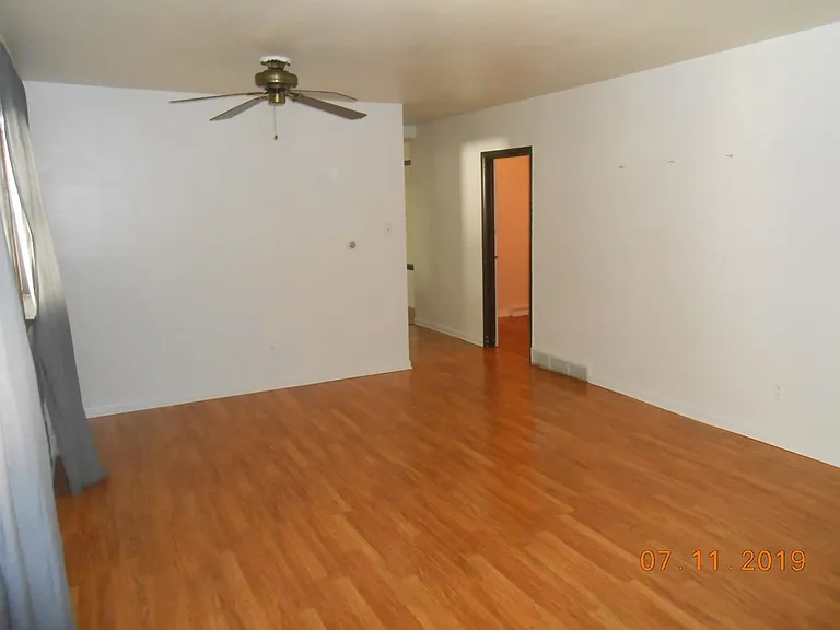 25 Marshall Pl — Photo 4
