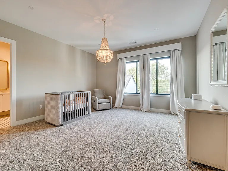 4215 Nashwood Ln — Photo 33