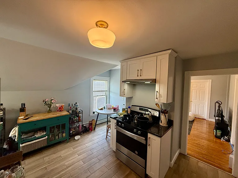 17 Amy St #3L — Photo 3