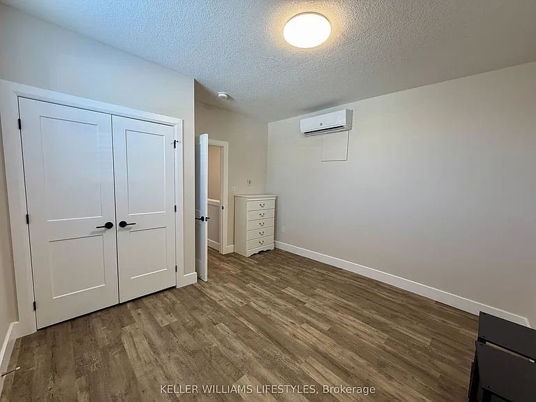 537 Talbot St #3 — Photo 20