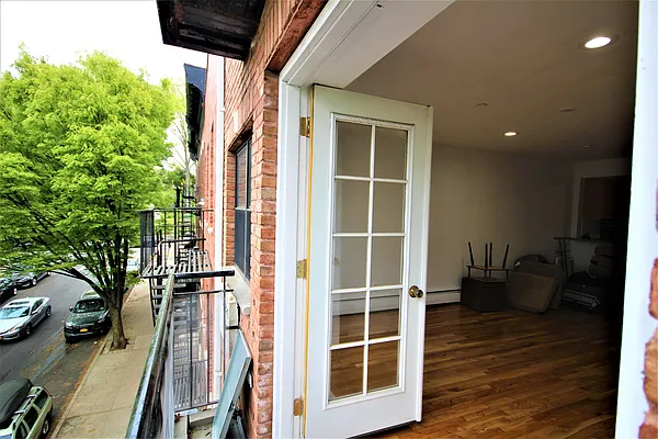 Rented by Rental Solutions Inc | media 14