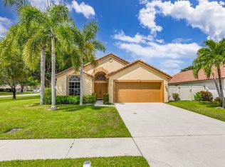 1598 Oak Berry Cir, Wellington, FL 33414