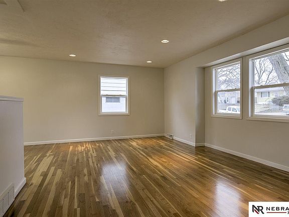 5th image of 6703 Parkview Ln