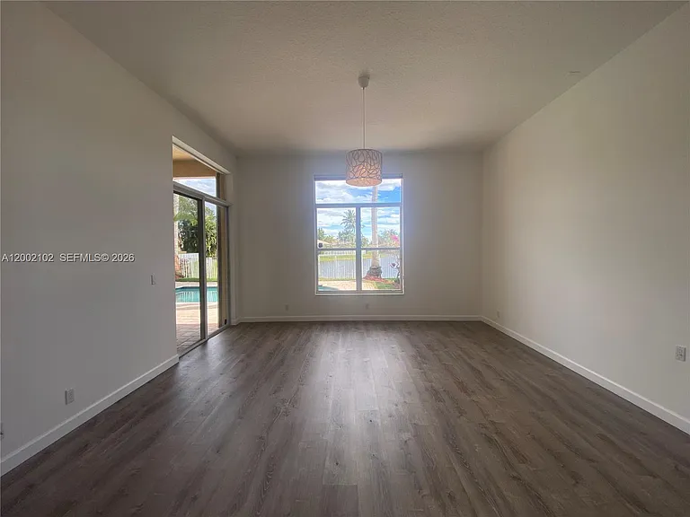 2486 Bay Isle Dr — Photo 18