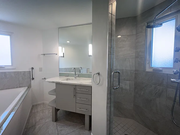 306 Parkside Dr — Photo 14