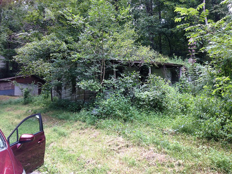 2nd image of 108 Daddy Moore Rd