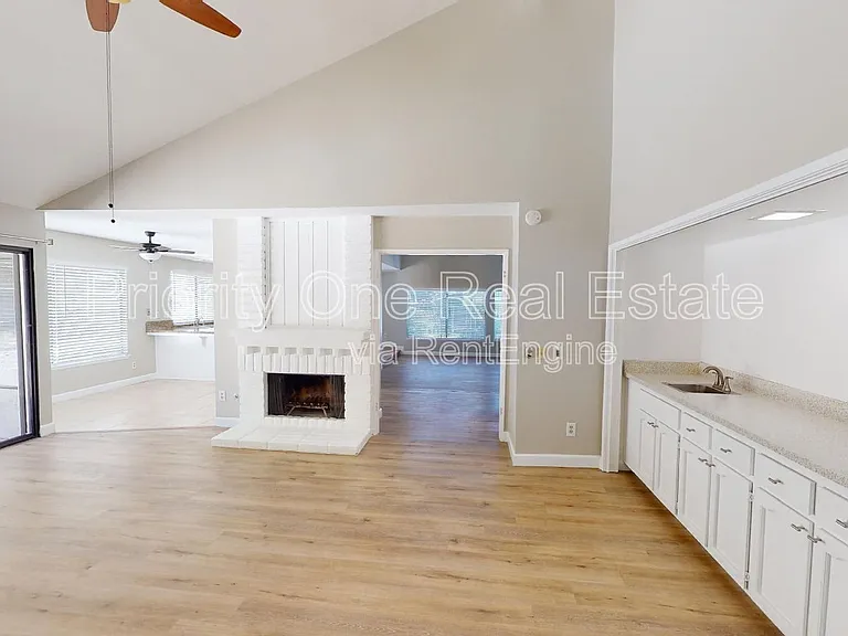 17410 Saint Andrews Dr — Photo 10