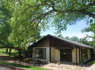 121 Nocona Dr, Nocona, TX 76255