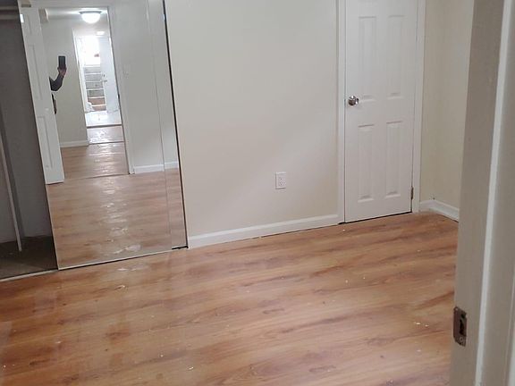 4th image of 97 Lyman Ave #1