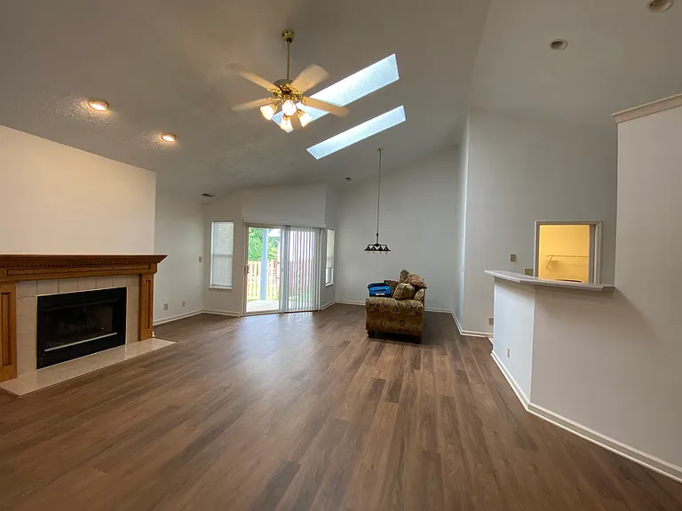 2217 Sandpiper Ct S — Photo 17