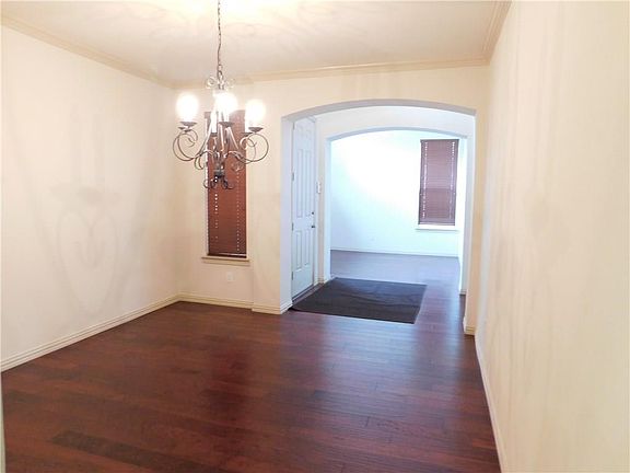 3rd image of 4408 Sandra Lynn Dr