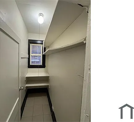 81 Montgomery St #83 — Photo 2
