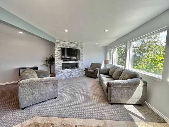 Bright spacious living room