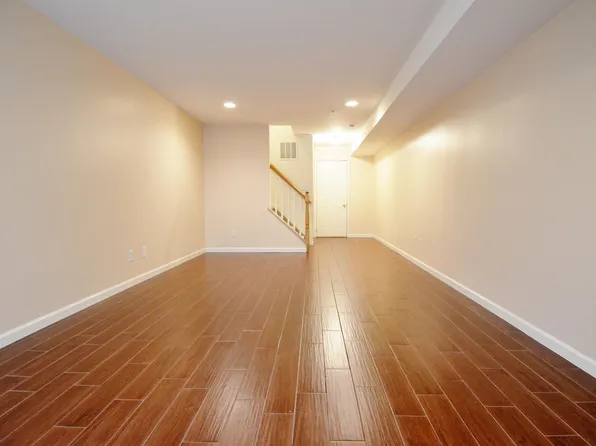 19 Marina Drive image 38 of 50