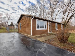 2007 Brentwood Ln, McHenry, IL 60050