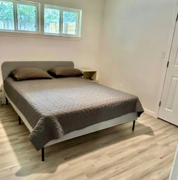 639 Feamster Dr — Photo 11