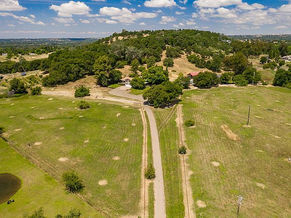 2nd image of 3840 Valley Quail Dr