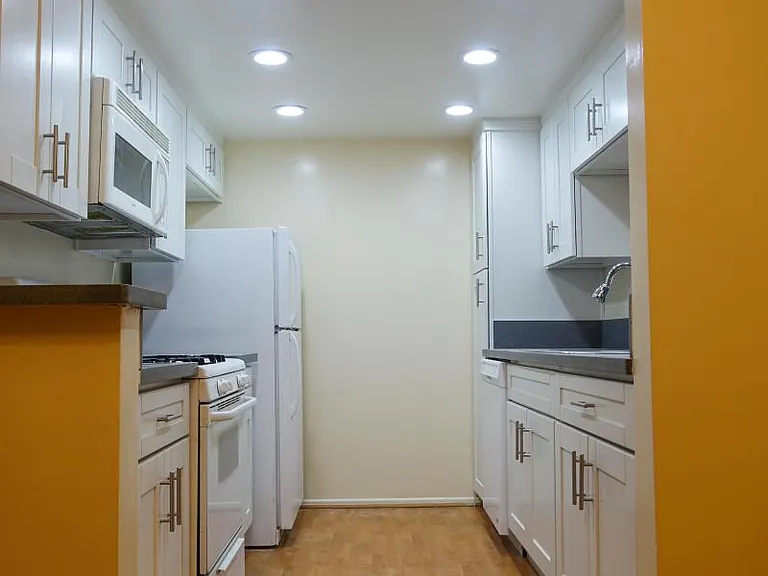 1730 Camden Ave #104 — Photo 7