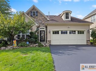 48 Merlot Ct, Monroe Township, NJ 08831