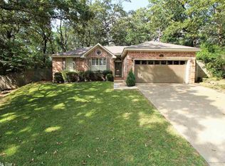 4 Iowa Cir, Little Rock, AR 72227