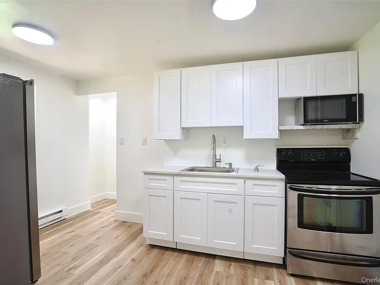 120 Main St #4D — Photo 7