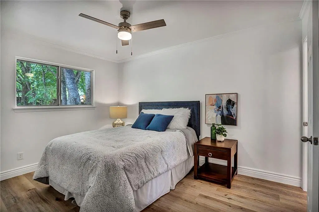 4 bed, 2.0 bath, 1215 sqft, $1,900 — Photo 4