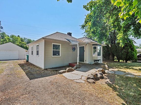 2nd image of 10010 N Whittier St