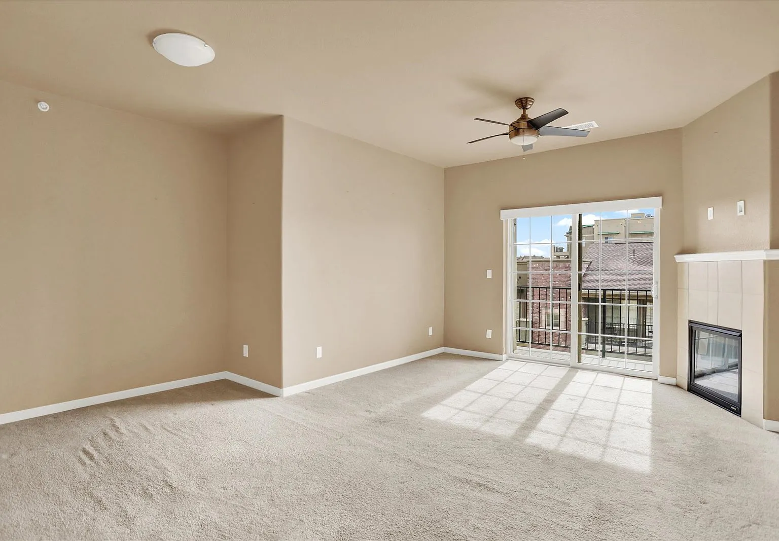 2 bed, 1.0 bath, 710 sqft, $1,950 — Photo 4