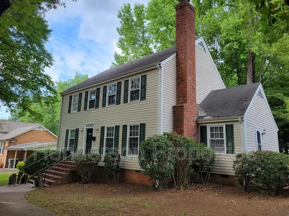 5843 Haddington Dr, Charlotte, NC 28215