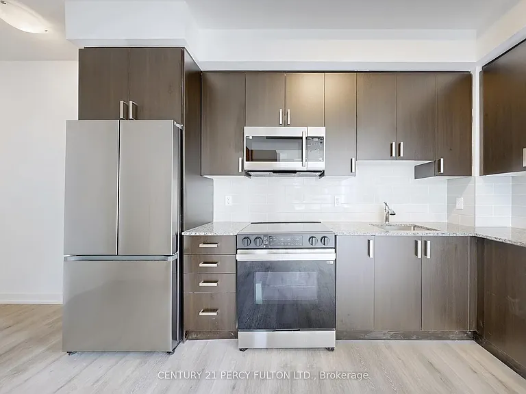 556 Marlee Ave #105 — Photo 15