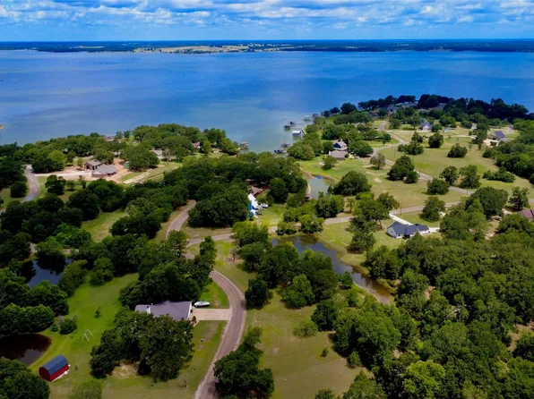 1-2 Clark Dr, Streetman, TX 75859