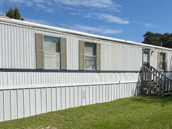 111 Sellers Dr, Hamlet, NC 28345