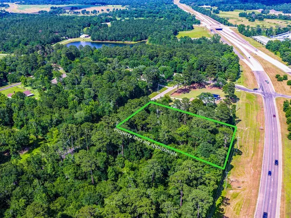 Autumn Way, Huntsville, TX 77320