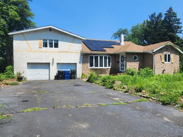 3 Roberta Drive, Middletown, NJ 07748