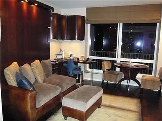 Sold by R New York | media 25