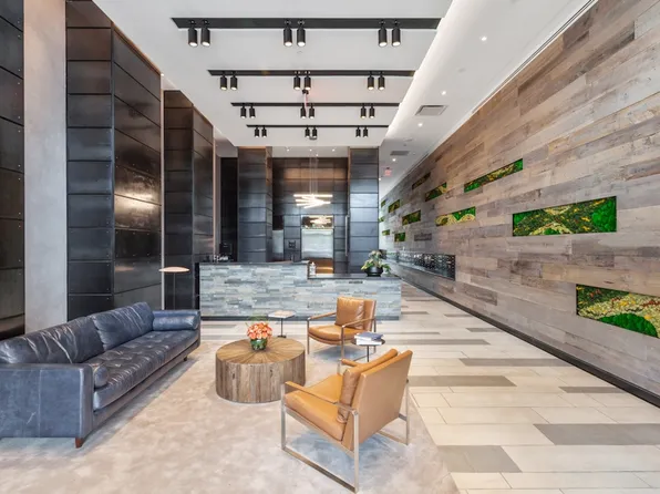 27-19 44th Dr image 11 of 15