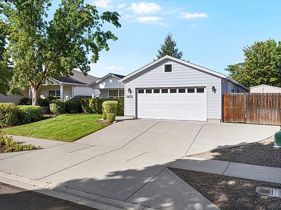 2nd image of 1672 Alexis Way