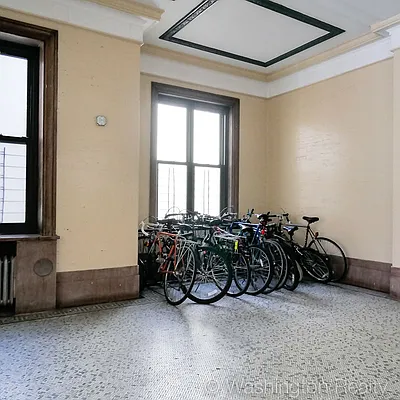 Rented by Washington Realty Corp. | media 2