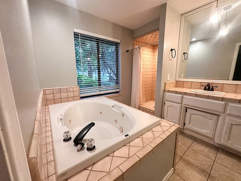 23891 Shoreline Ct — Photo 10
