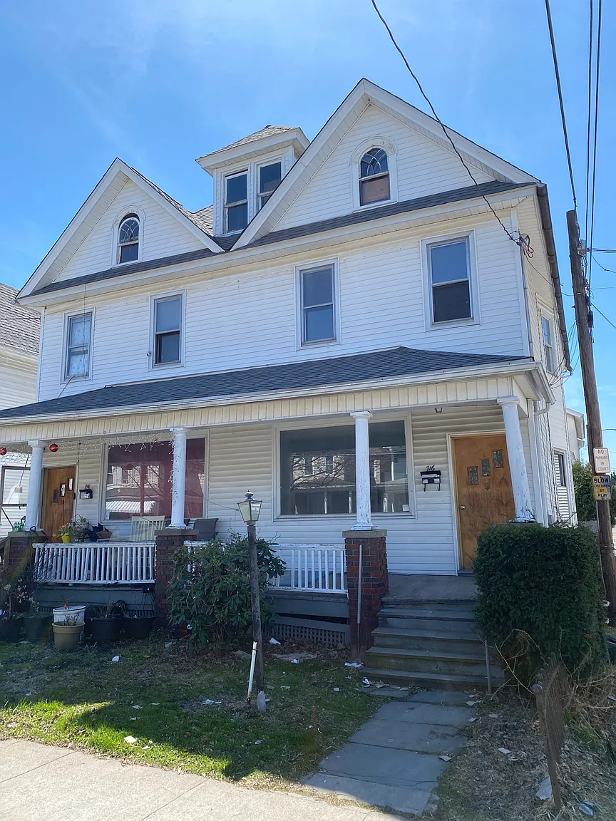 716 Alder St #716 photo 1