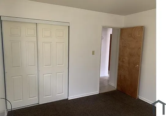 2 bed, 900 sqft, $1,100 — Photo 3