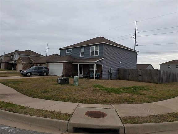 3rd image of 1671 Scotland Dr