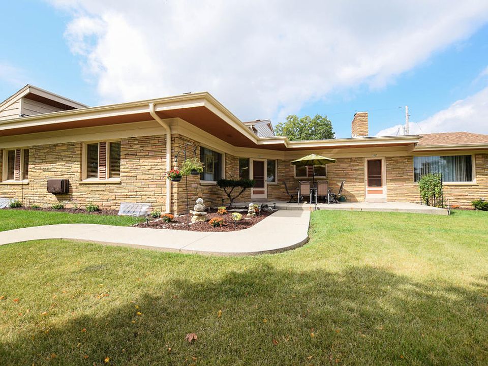 1st image of 3823 N 97th Pl #3825