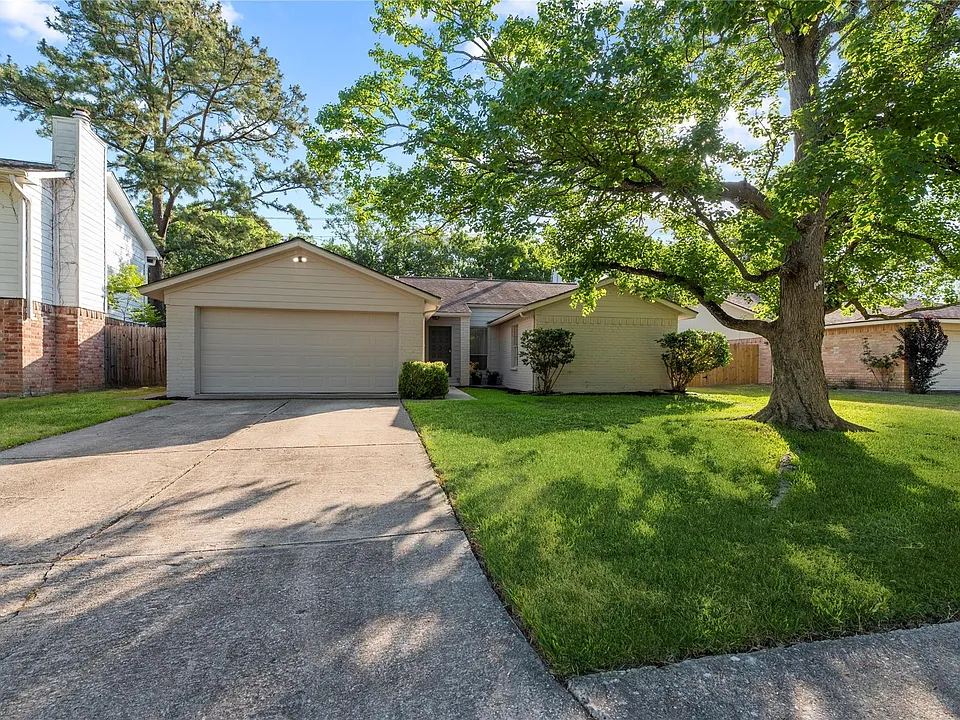 17114 Banchory Ave